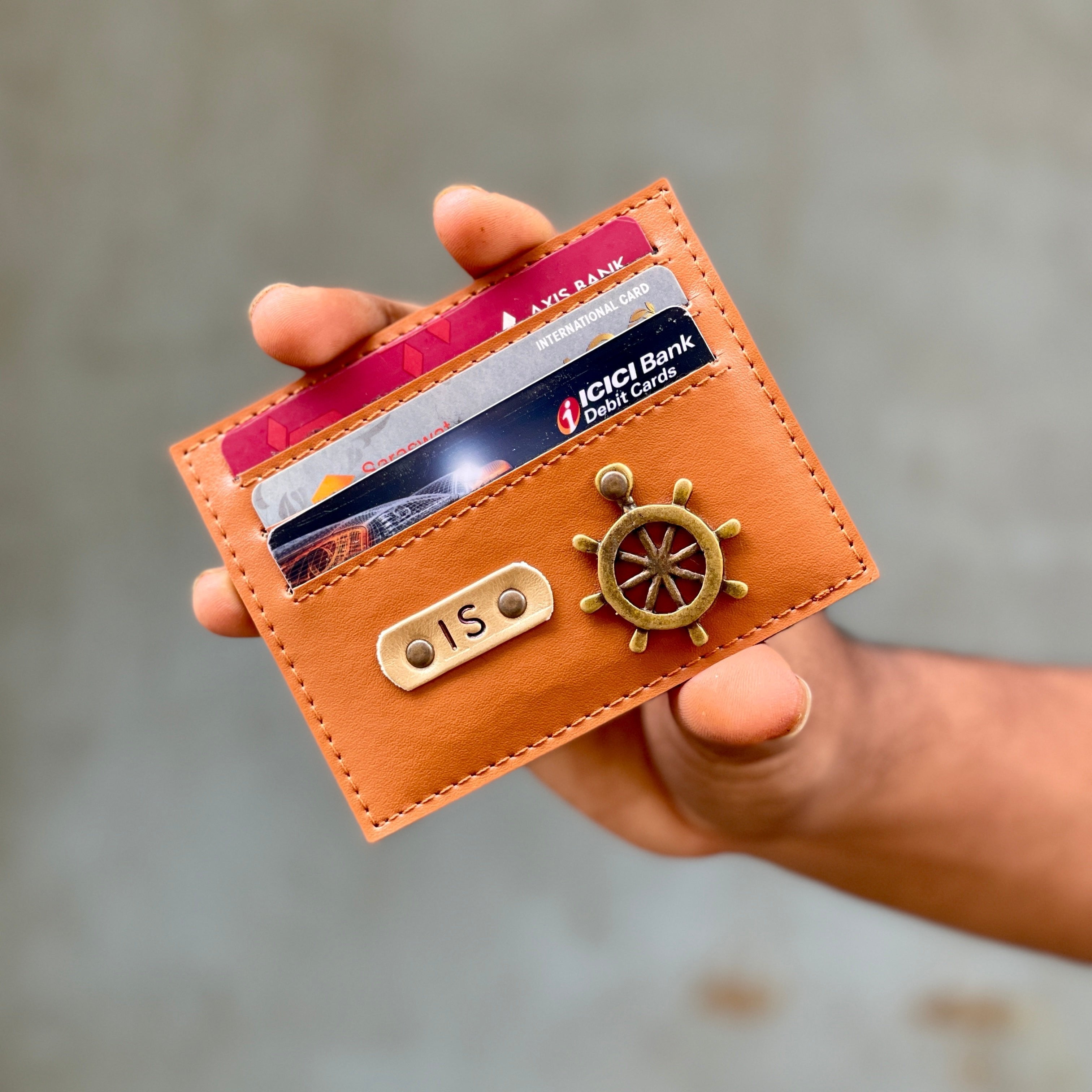 Personalised Card Holder - CH - The Gifting Era