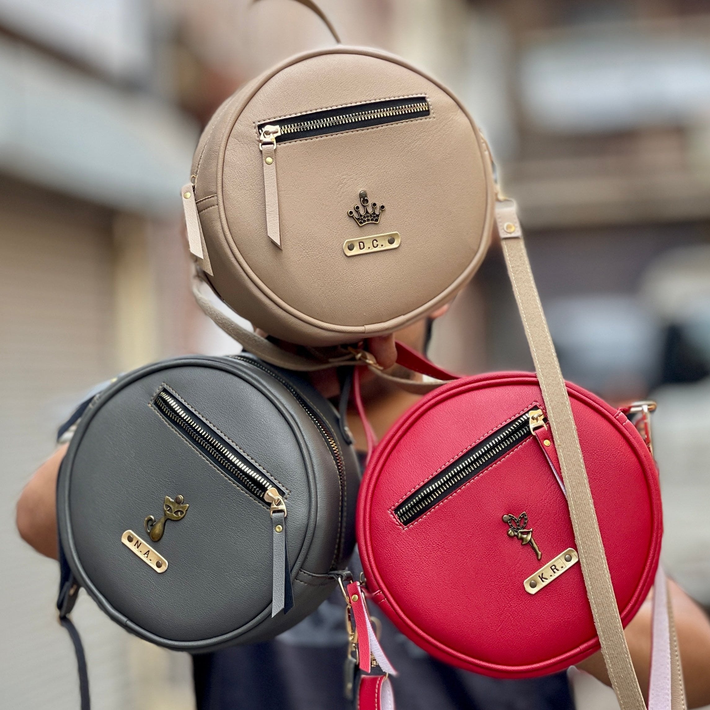 Personalised Circular Sling Back - CSB - The Gifting Era