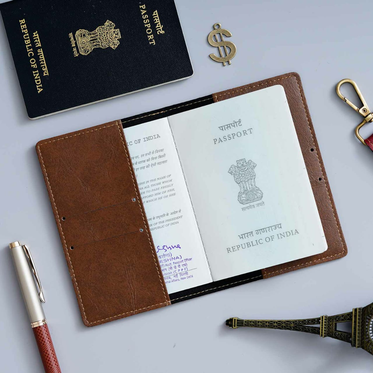 Personalised Imported Leather Travel Set of 4 for Women's - The Gifting Era