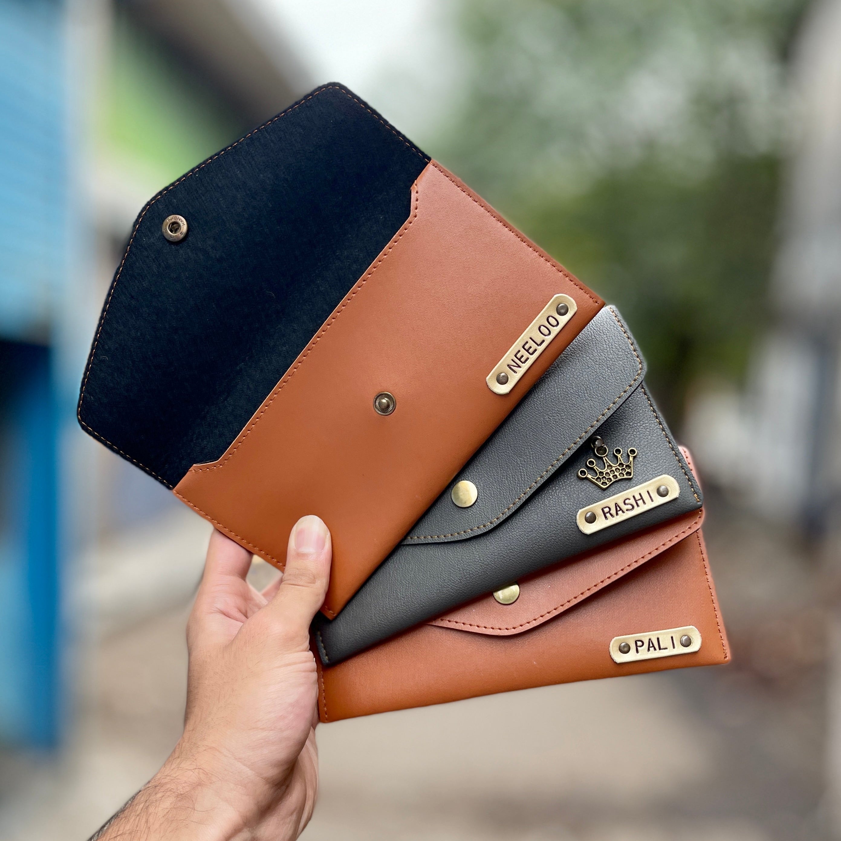 Personalised Minimal Clutch - MC - The Gifting Era 