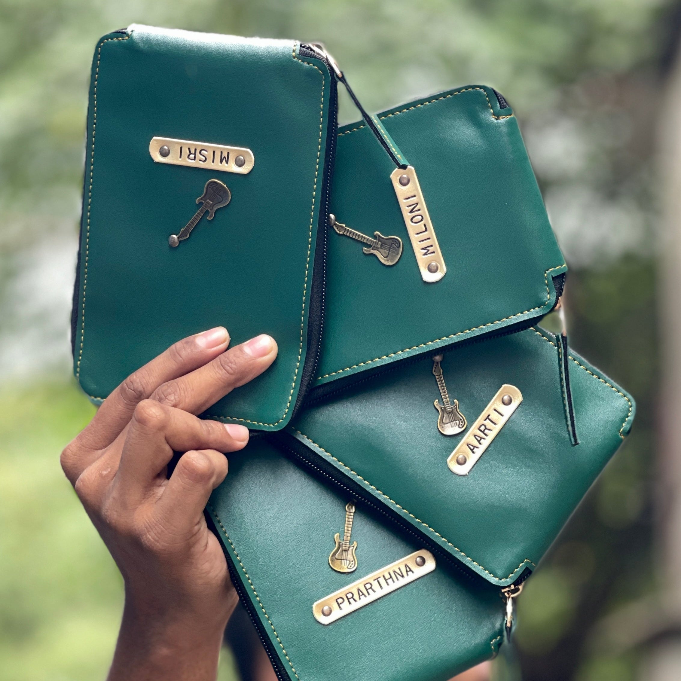 Personalised Mobile Holder - MH - The Gifting Era 