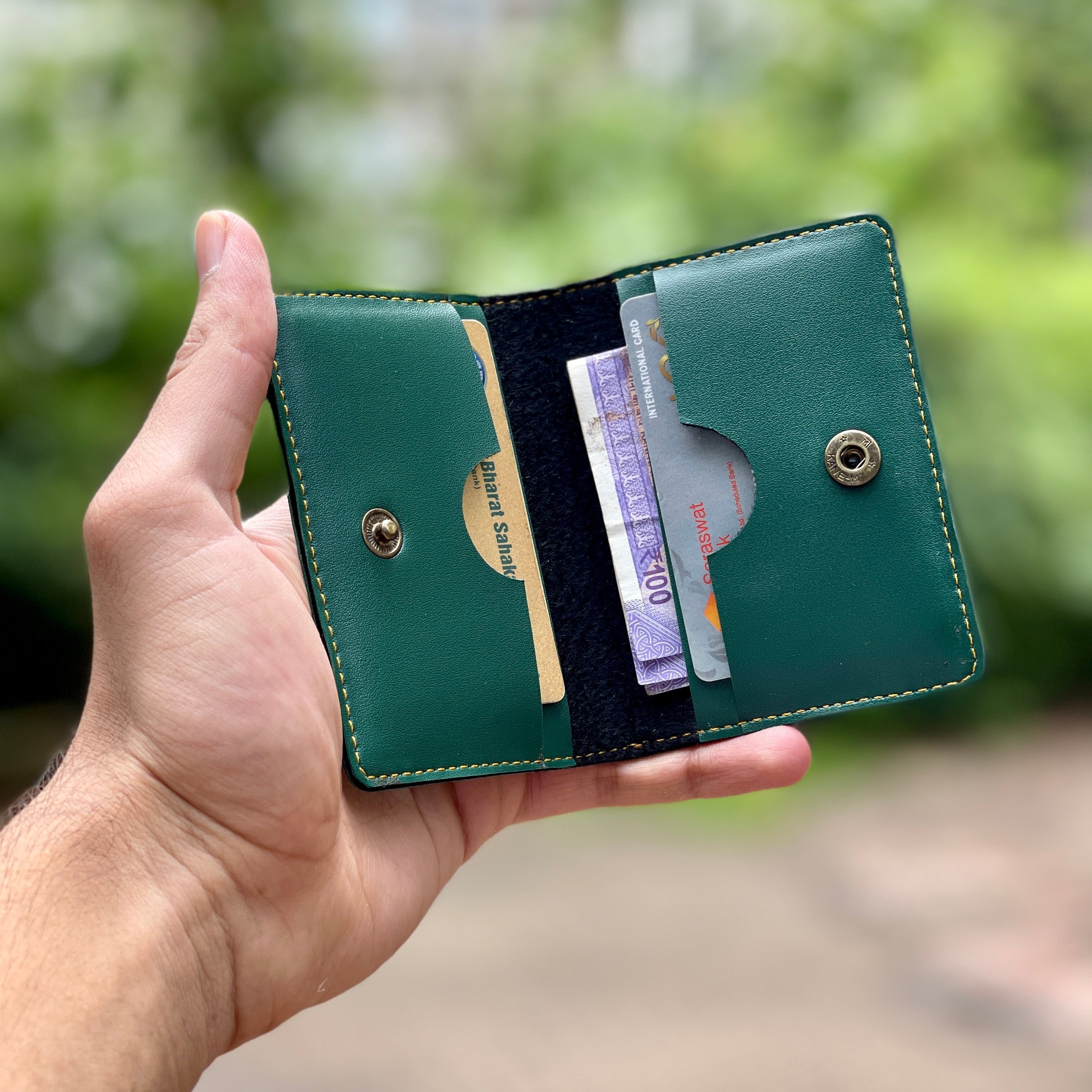 Personalised Unisex Sleek Wallet - The Gifting Era