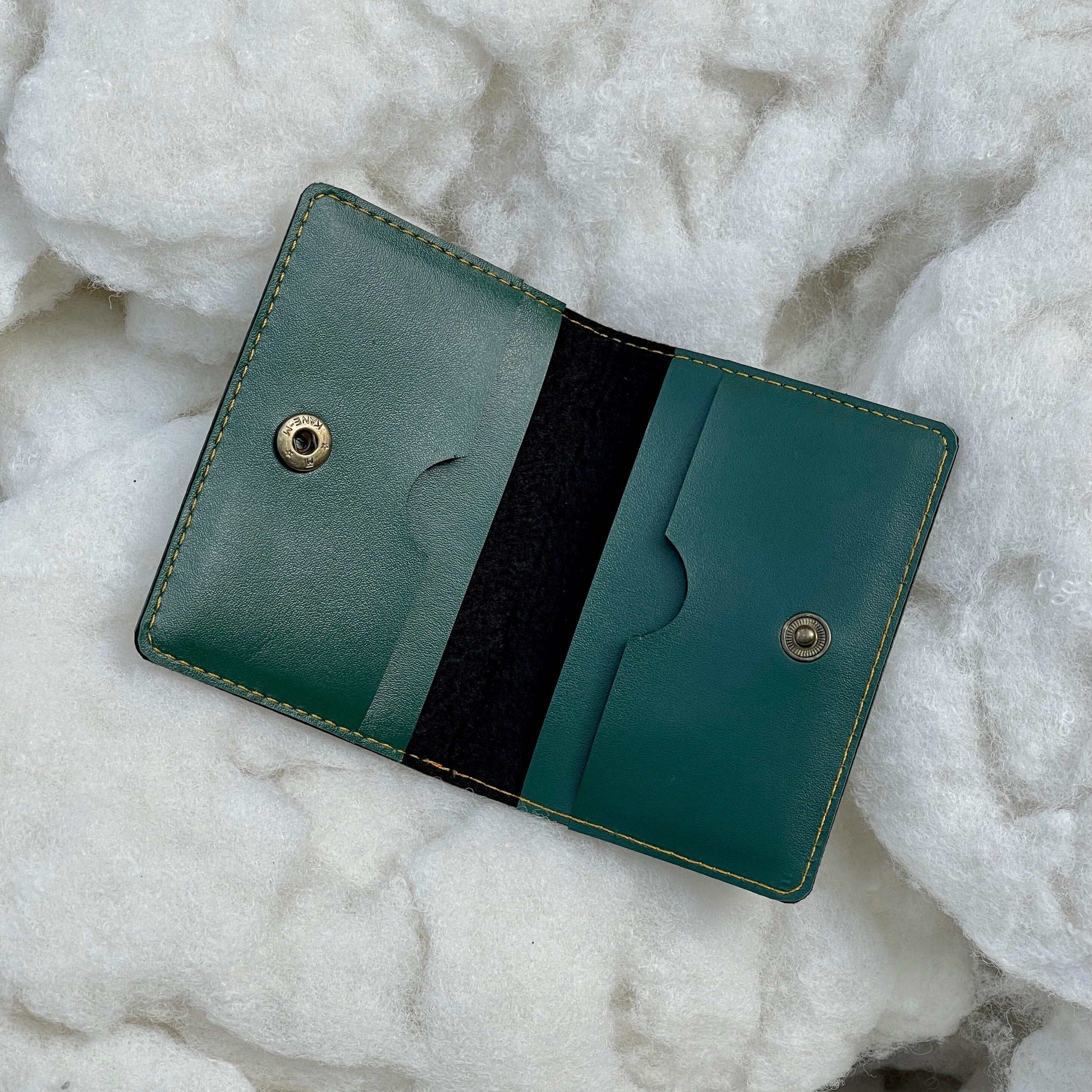 Personalised Unisex Sleek Wallet - The Gifting Era