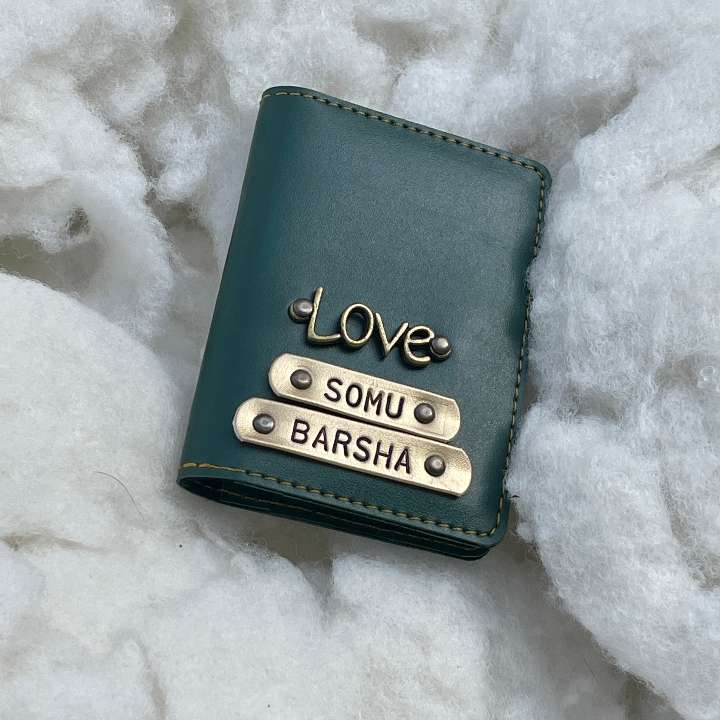 Personalised Unisex Sleek Wallet - The Gifting Era