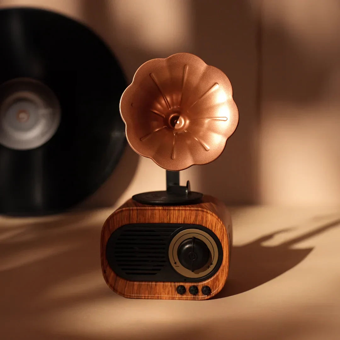 Personalised Vintage Retro Gramophone Antique Bluetooth Speaker - The Gifting Era