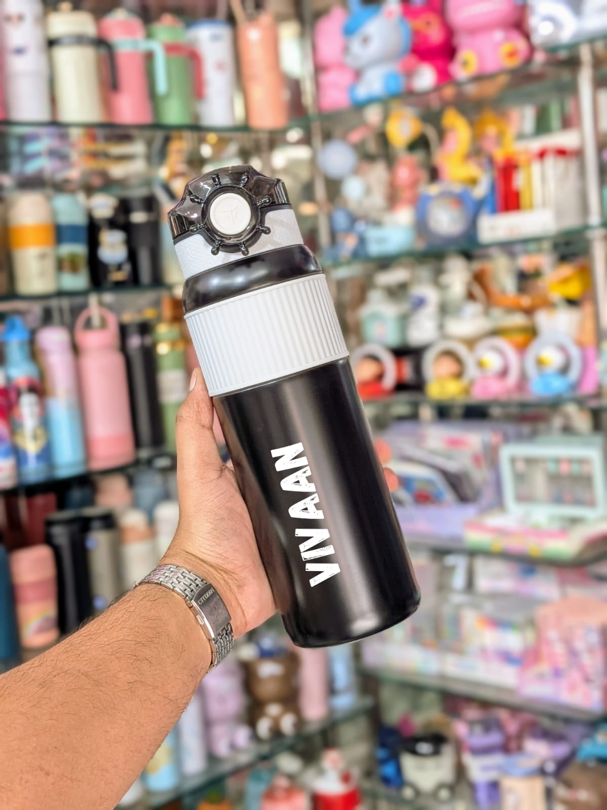 1000 ml Stainless Steel Sipper Bottle – Premium. Durable. Built for Everyday Adventures.