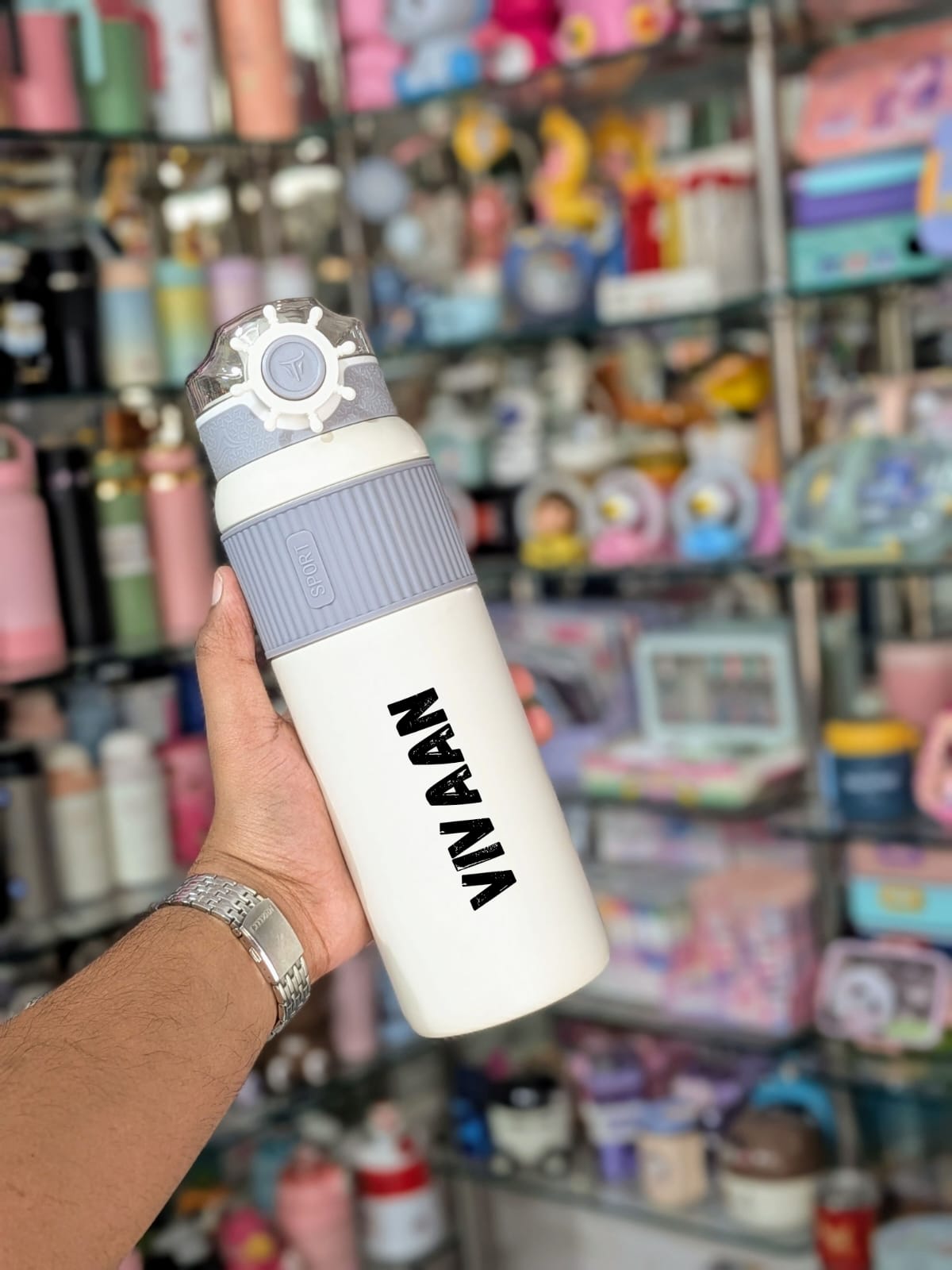 1000 ml Stainless Steel Sipper Bottle – Premium. Durable. Built for Everyday Adventures.