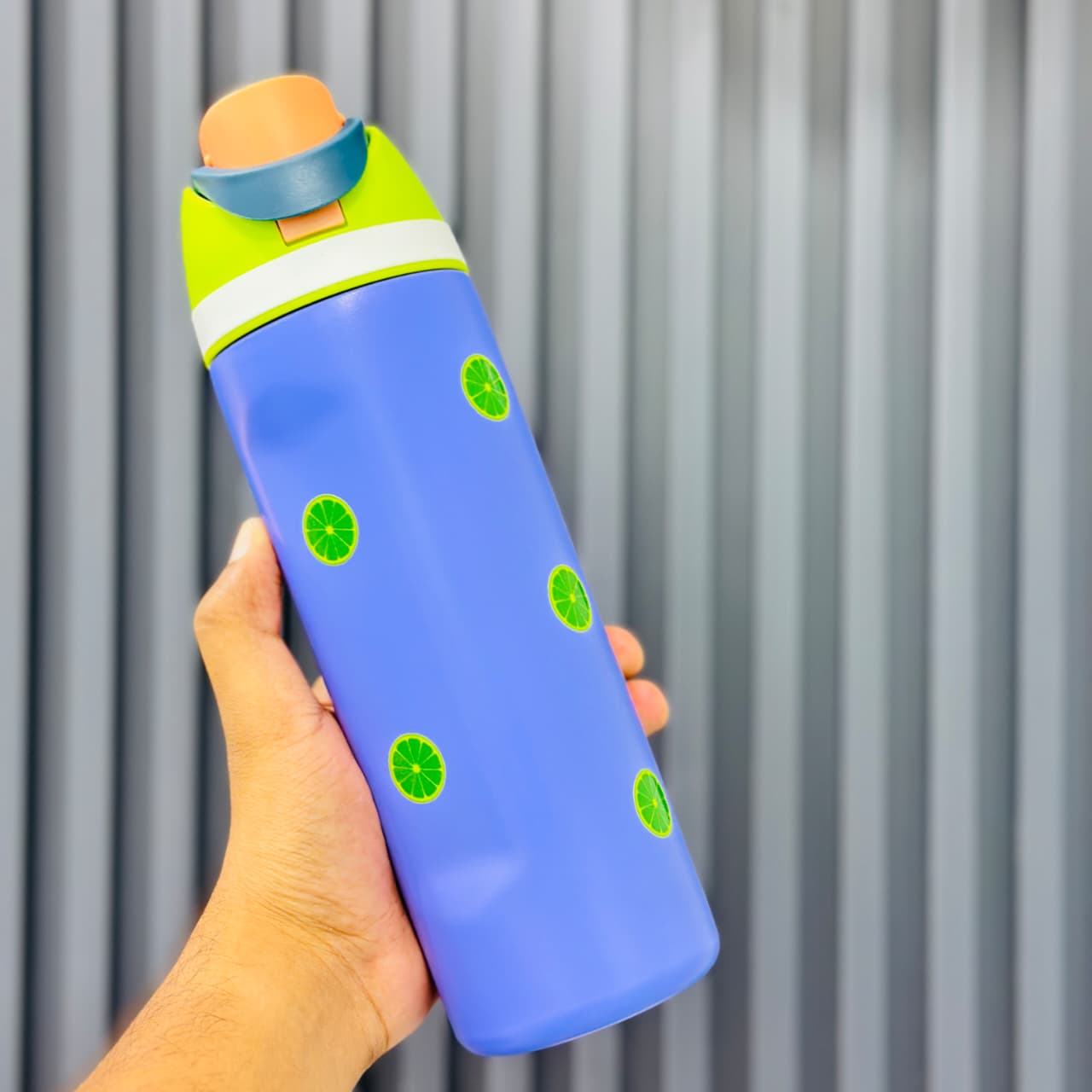 750 ml Owala Style Sipper Bottle – Smart. Stylish. Everyday Ready.