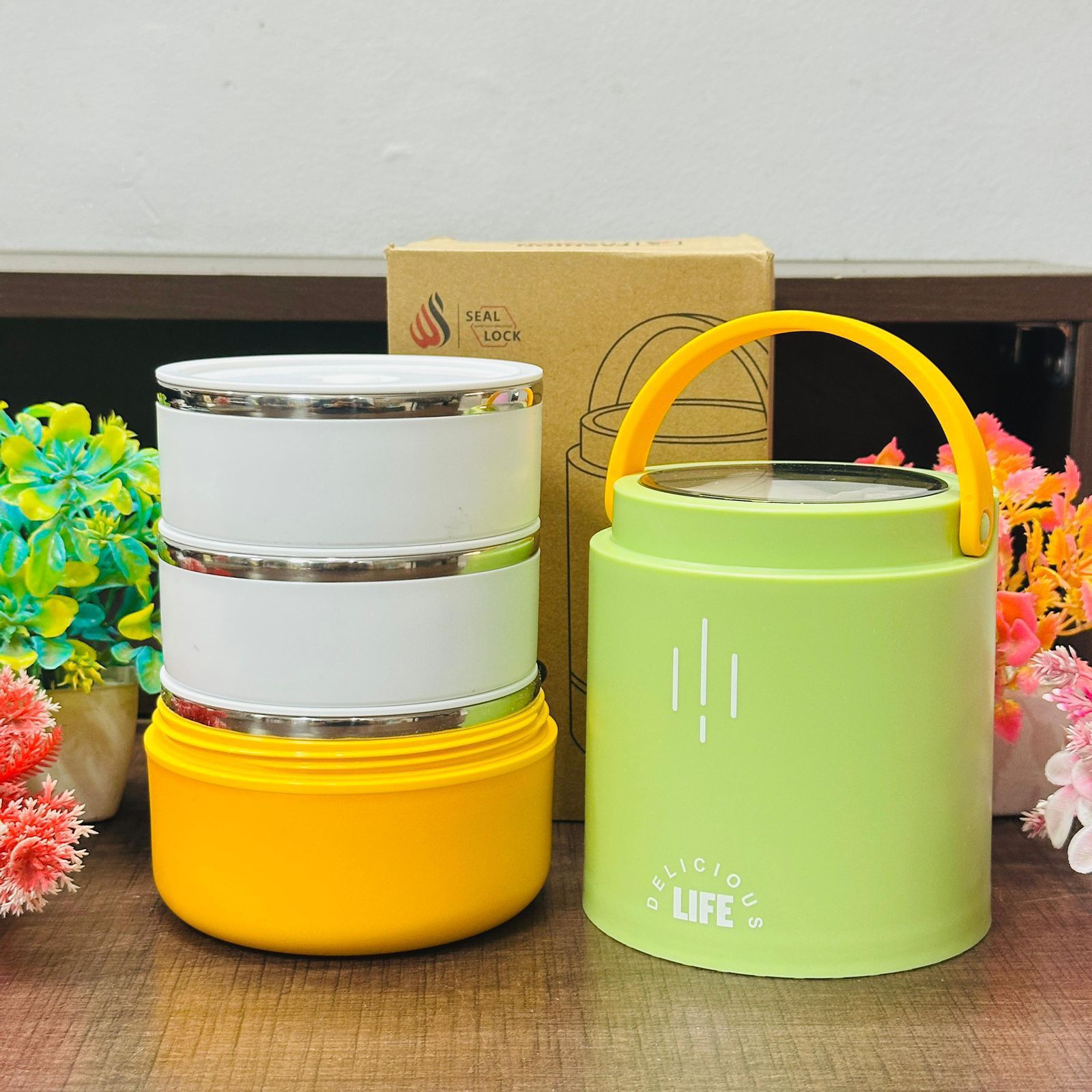 Premium Adult Lunch Box – Elegant. Insulated. Built for Everyday Convenience.