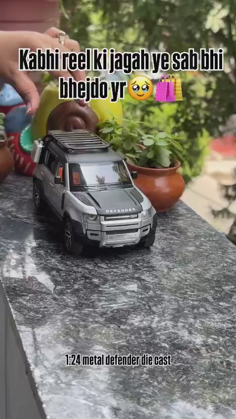 1:24 Defender Metal Die-Cast Model – Premium. Realistic. Collector’s Edition.